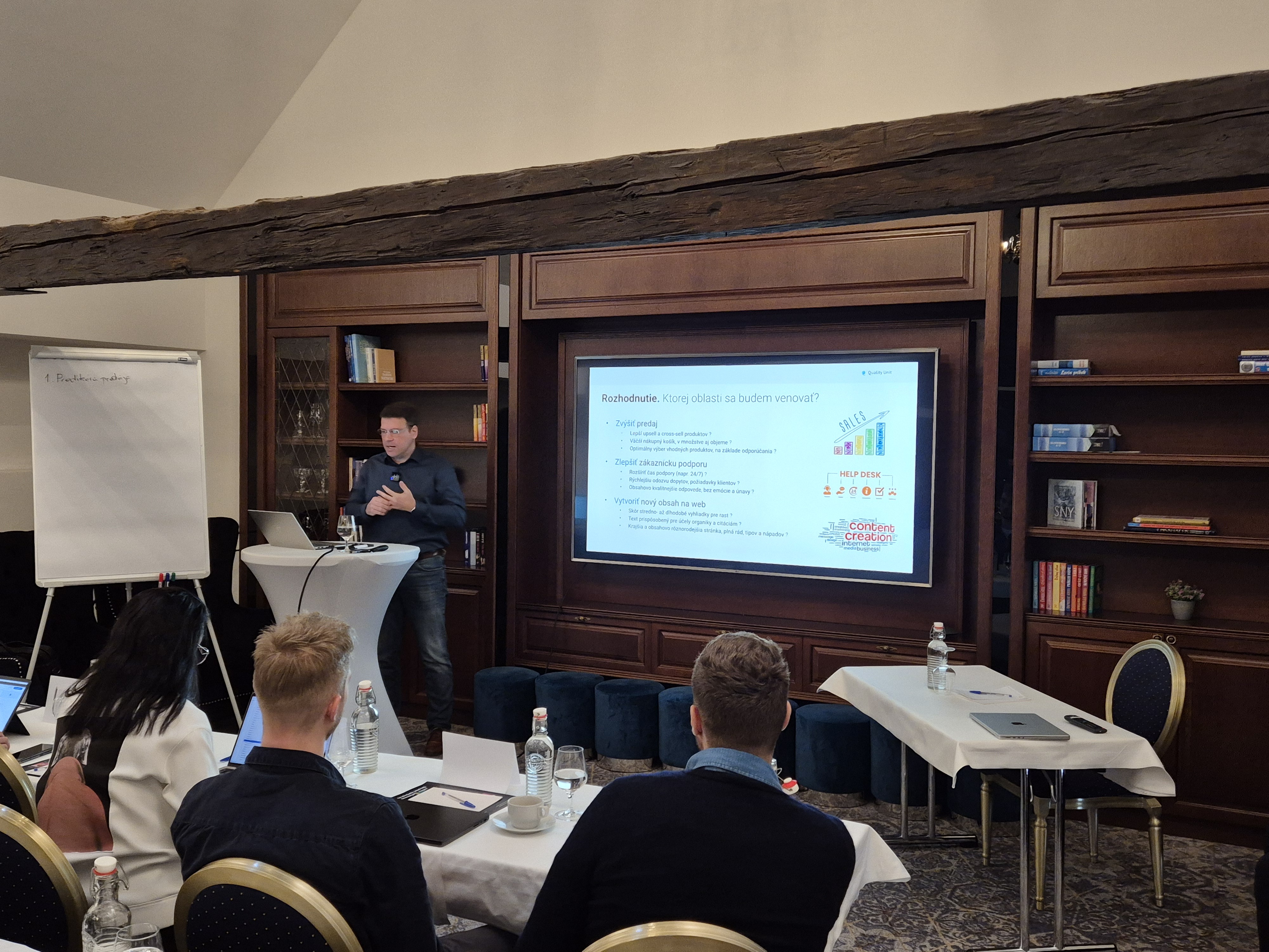 Onde e Como Começar com IA no E-commerce: Um Roteiro Prático